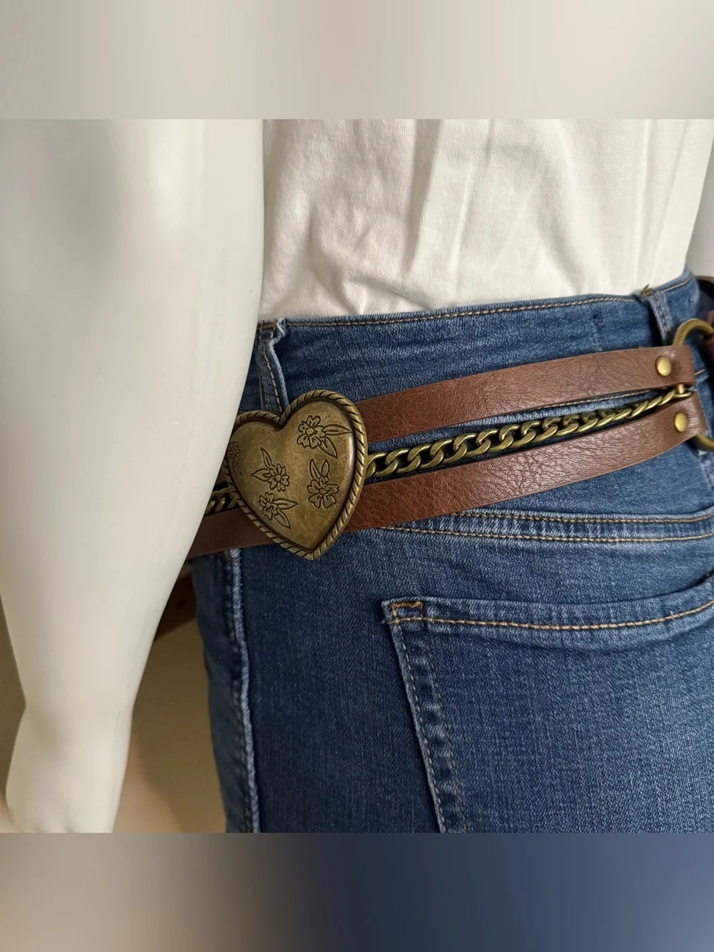 Brown PU leather belt gold tone buckle with heart and chains details